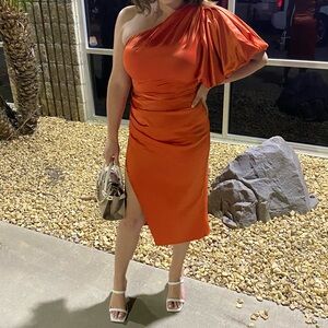 BOOHOO dress. Size 4 & 6. Color is orange.